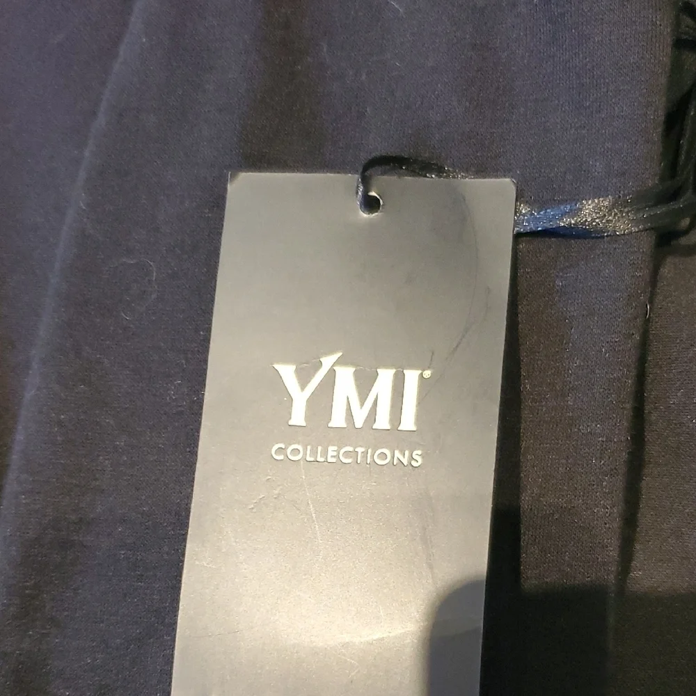 YMI Colorblock Sweatshirt - Picture 4 of 5